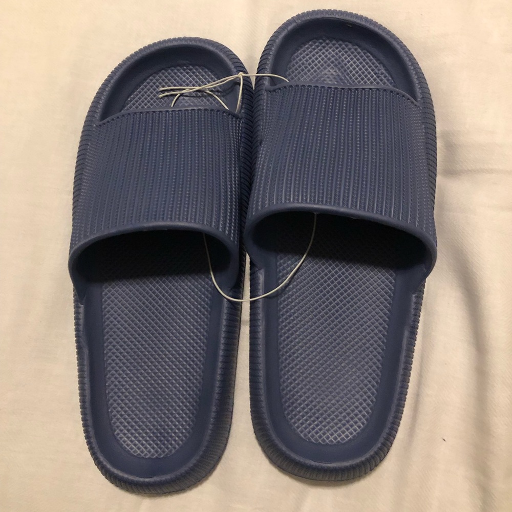 Pillow Slides - Picture 3 of 4